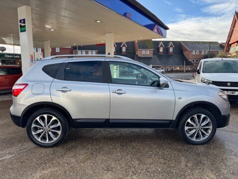 Nissan Qashqai TEKNA 4