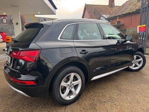 Audi Q5 TDI QUATTRO SPORT 2