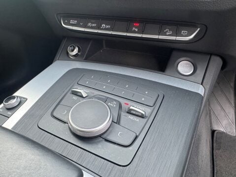 Audi Q5 TDI QUATTRO SPORT 20