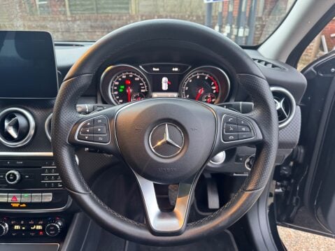 Mercedes-Benz A Class A 180 SPORT PREMIUM 13