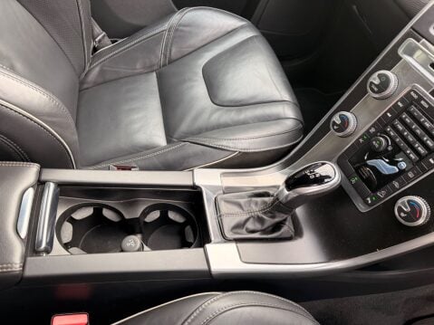 Volvo XC60 D4 R-DESIGN LUX NAV AWD 16