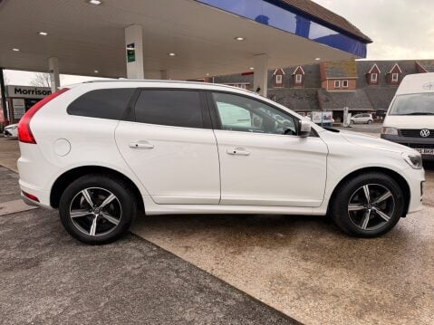 Volvo XC60 D4 R-DESIGN LUX NAV AWD 4