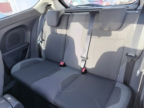 Ford Fiesta 1.0 ZETEC S 12