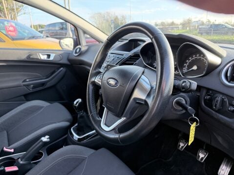 Ford Fiesta 1.0 ZETEC S 10