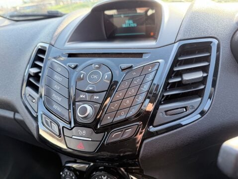 Ford Fiesta 1.0 ZETEC S 13