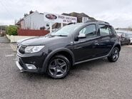 Dacia Sandero Stepway 0.9 LAUREATE TCE 1