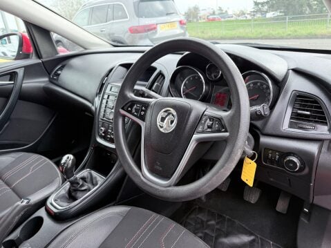 Vauxhall Astra 1.6 ACTIVE 9