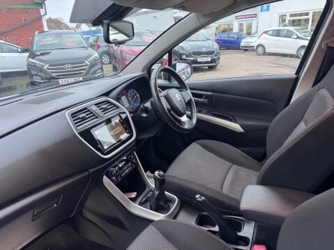 Suzuki SX4 S-Cross SZ-T 11