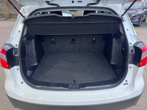 Suzuki SX4 S-Cross SZ-T 10