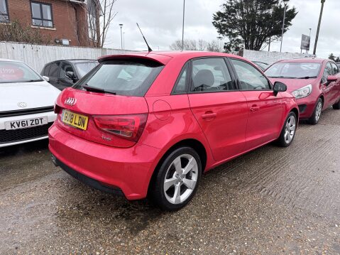 Audi A1 SPORTBACK TFSI SPORT NAV 2