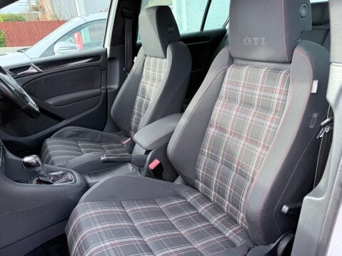 Volkswagen Golf 2.0 GTI 5DR 10