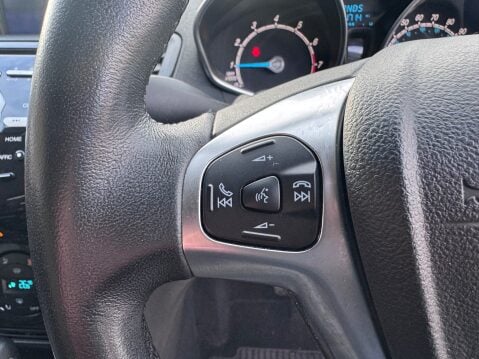 Ford Fiesta TITANIUM X 13