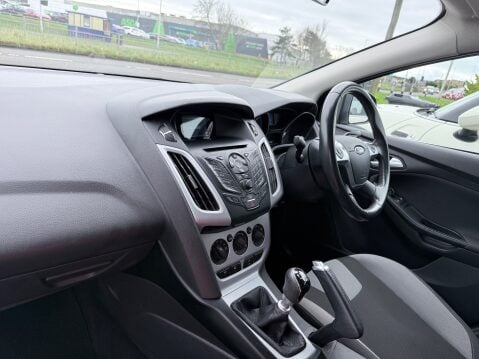 Ford Focus 1.6 ZETEC S TDCI 9