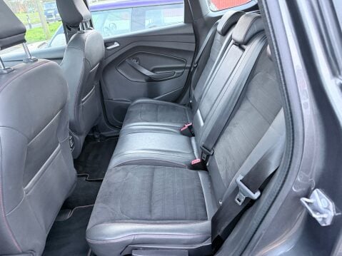 Ford Kuga 1.5 ST-LINE X TDCI AUTOMATIC 12