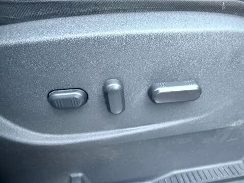 Ford Kuga 1.5 ST-LINE X TDCI AUTOMATIC 21