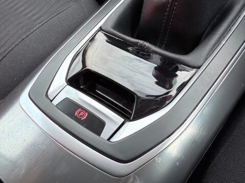 Peugeot 308 1.6 THP ACTIVE 12