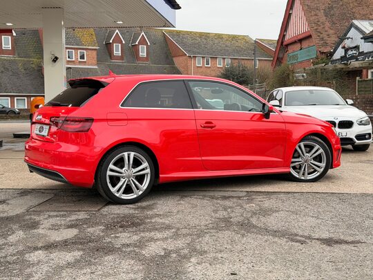 Audi A3 TDI S LINE 