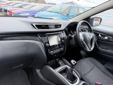 Nissan Qashqai 1.2 N-TEC PLUS DIG-T 2