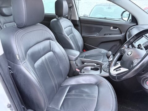 Kia Sportage 1.7 CRDI 3 SAT NAV 4