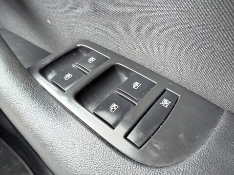 Vauxhall Zafira 2.0 SRI CDTI 7 SEATER 23