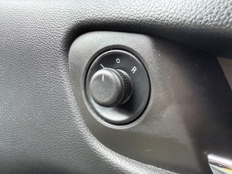 Vauxhall Zafira 2.0 SRI CDTI 7 SEATER 22