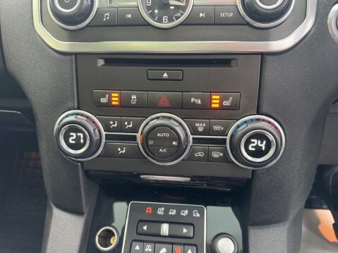 Land Rover Discovery SDV6 HSE 18