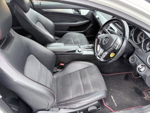 Mercedes-Benz C Class C220 CDI BLUEEFFICIENCY AMG SPORT PLUS 3