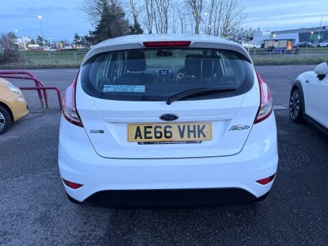Ford Fiesta 1.0 ZETEC 6
