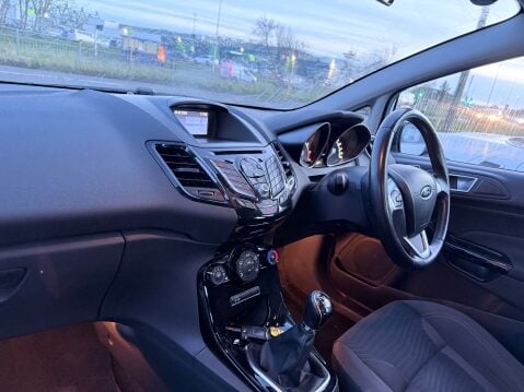 Ford Fiesta 1.0 ZETEC 8