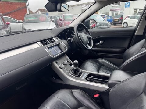 Land Rover Range Rover Evoque ED4 SE TECH 11