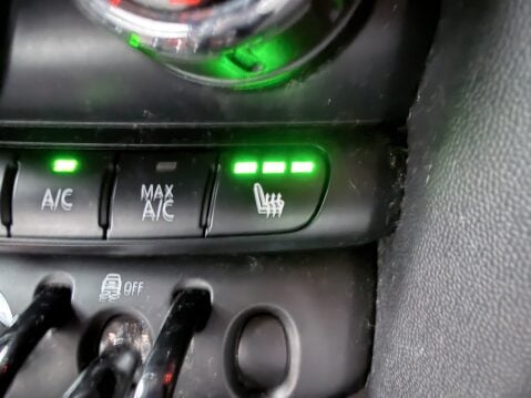 Mini Hatch 1.5 COOPER SPORT 21