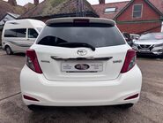 Toyota Yaris VVT-I SR 9