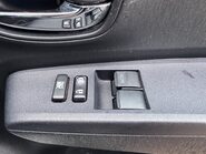 Toyota Yaris VVT-I SR 17