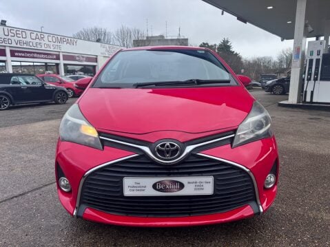 Toyota Yaris VVT-I ICON 6