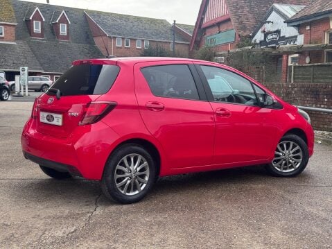 Toyota Yaris VVT-I ICON 2