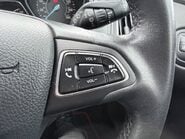 Ford Focus 1.0 ZETEC S 19