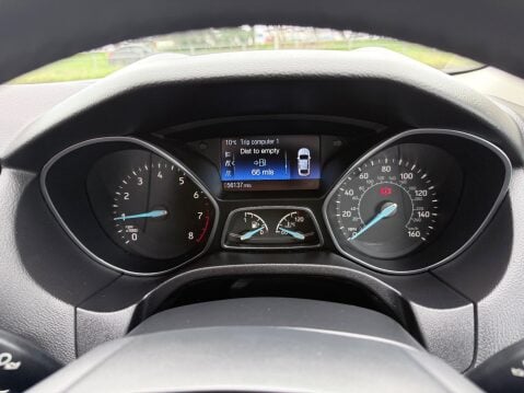 Ford Focus 1.0 ZETEC S 22