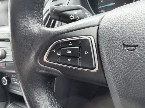 Ford Focus 1.0 ZETEC S 20