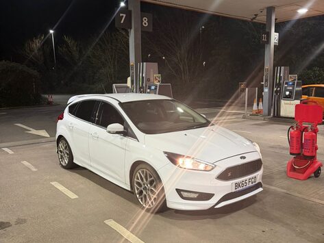 Ford Focus ZETEC S [NAV]