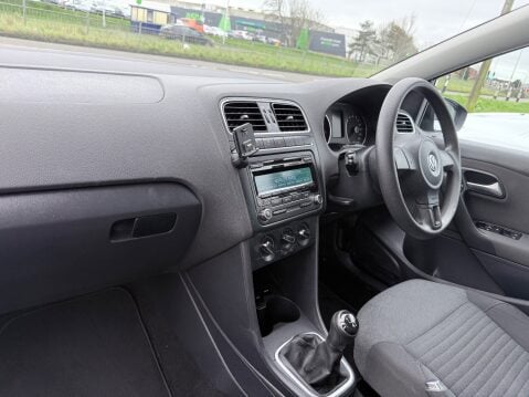 Volkswagen Polo 1.2 MATCH EDITION 8