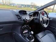 Ford Fiesta 1.6T ST-3 [NAV] 8
