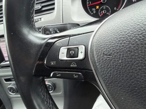 Volkswagen Golf SE TDI BLUEMOTION TECHNOLOGY 18