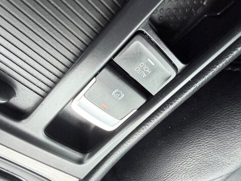 Volkswagen Golf SE TDI BLUEMOTION TECHNOLOGY 15