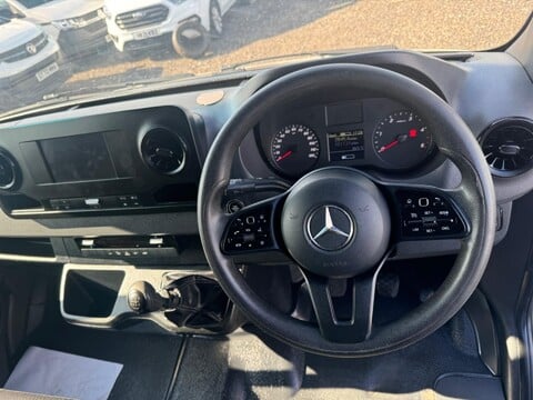 Mercedes-Benz Sprinter 315 CDI PROGRESSIVE 10