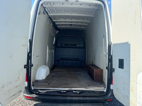 Mercedes-Benz Sprinter 315 CDI PROGRESSIVE 11