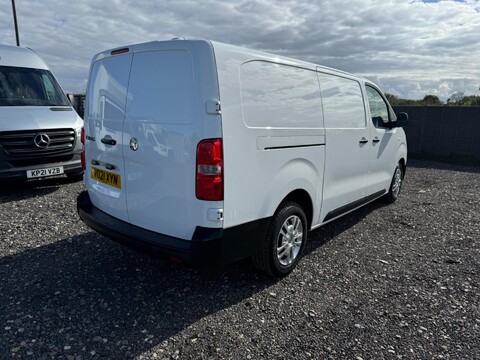 Vauxhall Vivaro L2H1 2900 DYNAMIC S/S 4