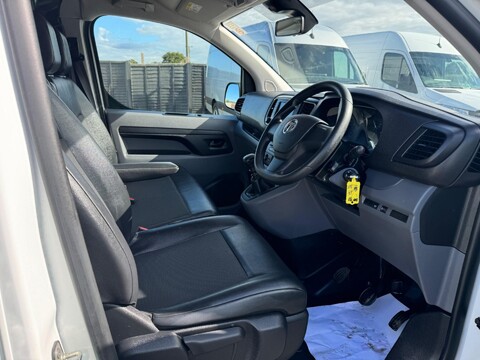 Vauxhall Vivaro L2H1 2900 DYNAMIC S/S 7