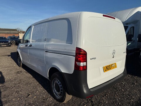 Mercedes-Benz Vito 114 PURE L1 4