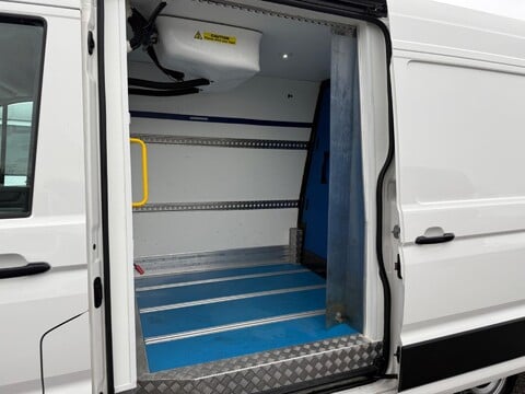 Volkswagen Crafter CR35 TDI M H/R P/V TRENDLINE 16