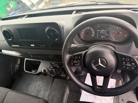 Mercedes-Benz Sprinter 315 CDI PROGRESSIVE 9